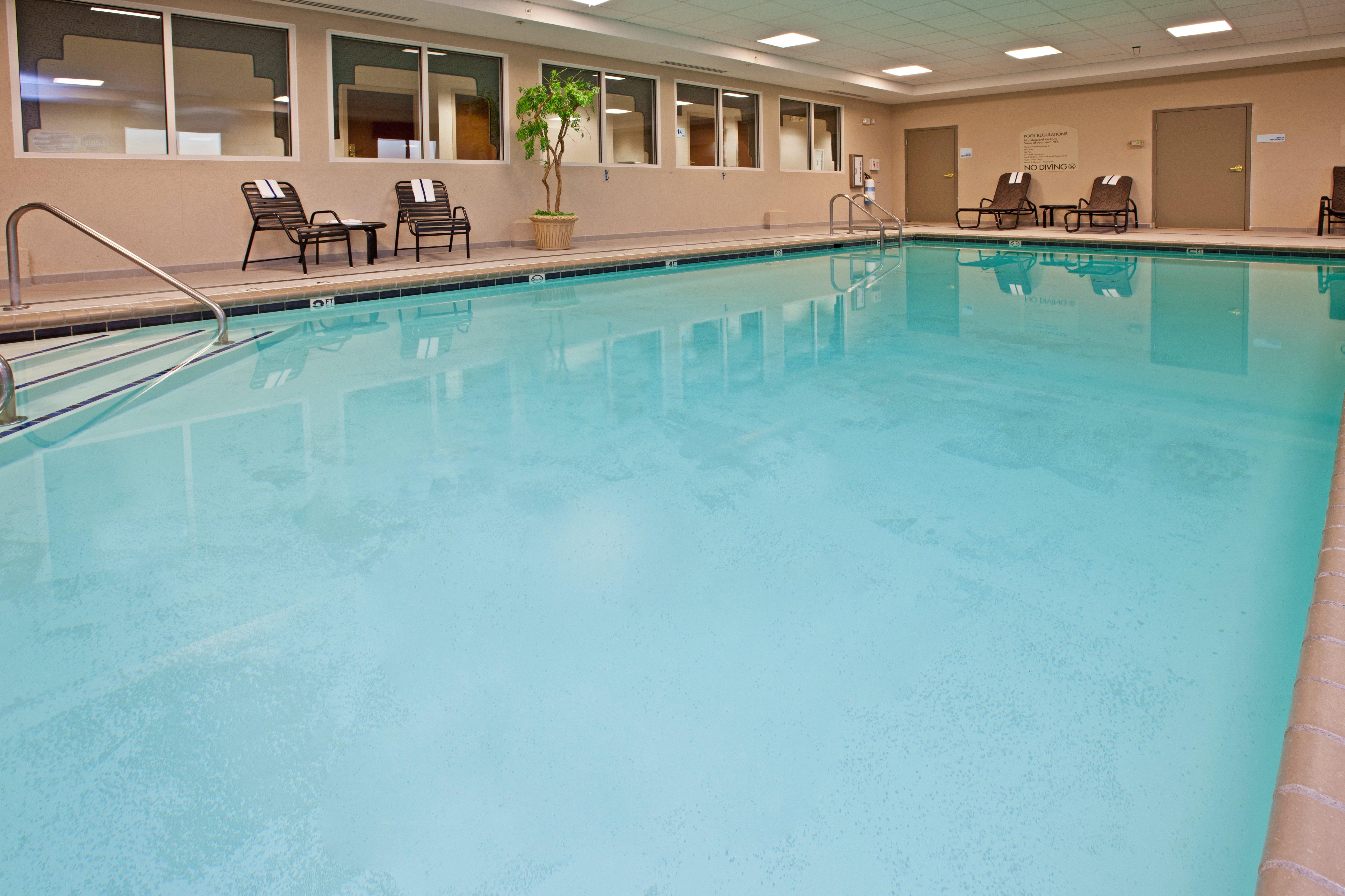 Holiday Inn Express Hotel & Suites Greenwood Fasilitas foto