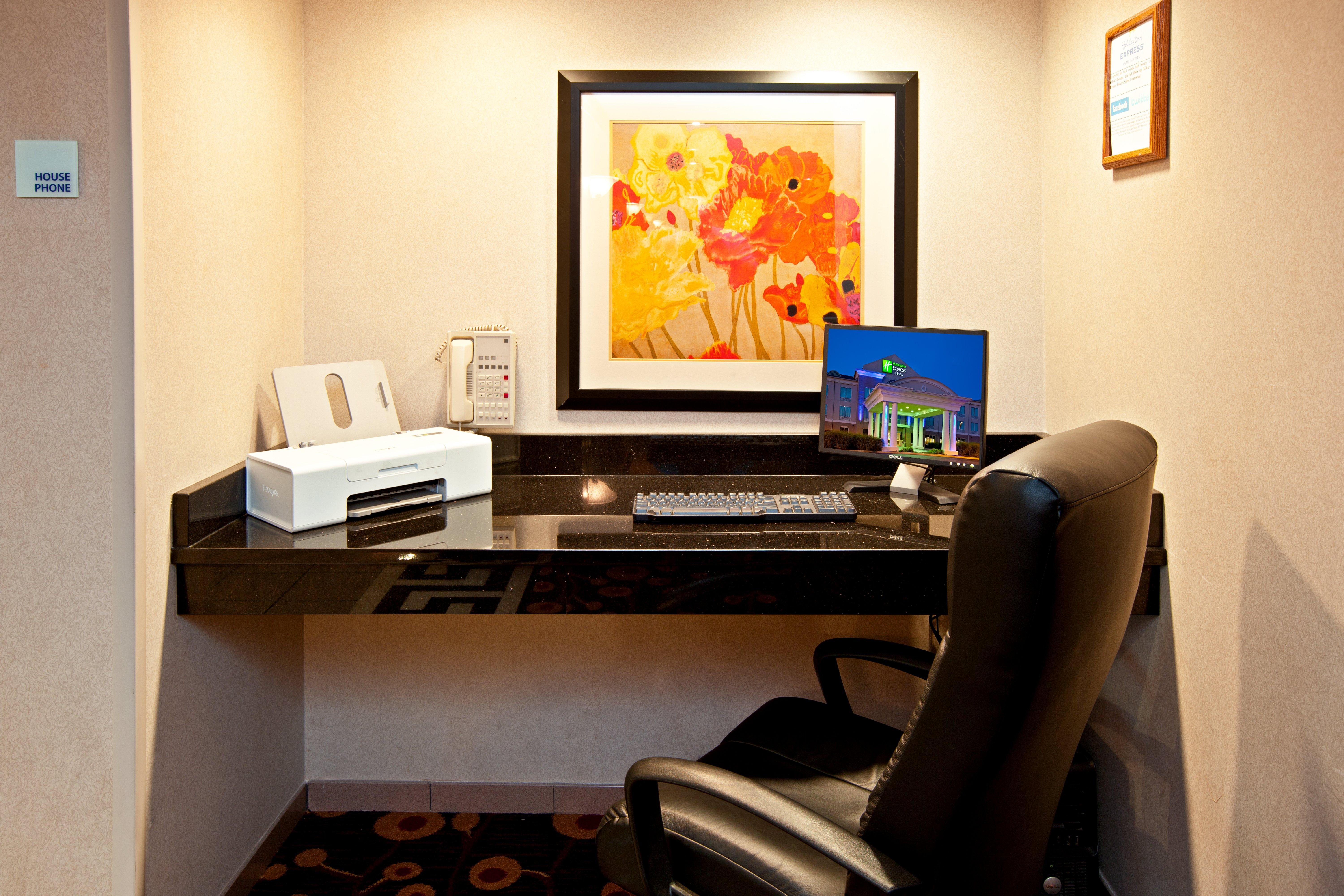 Holiday Inn Express Hotel & Suites Greenwood Ruang foto