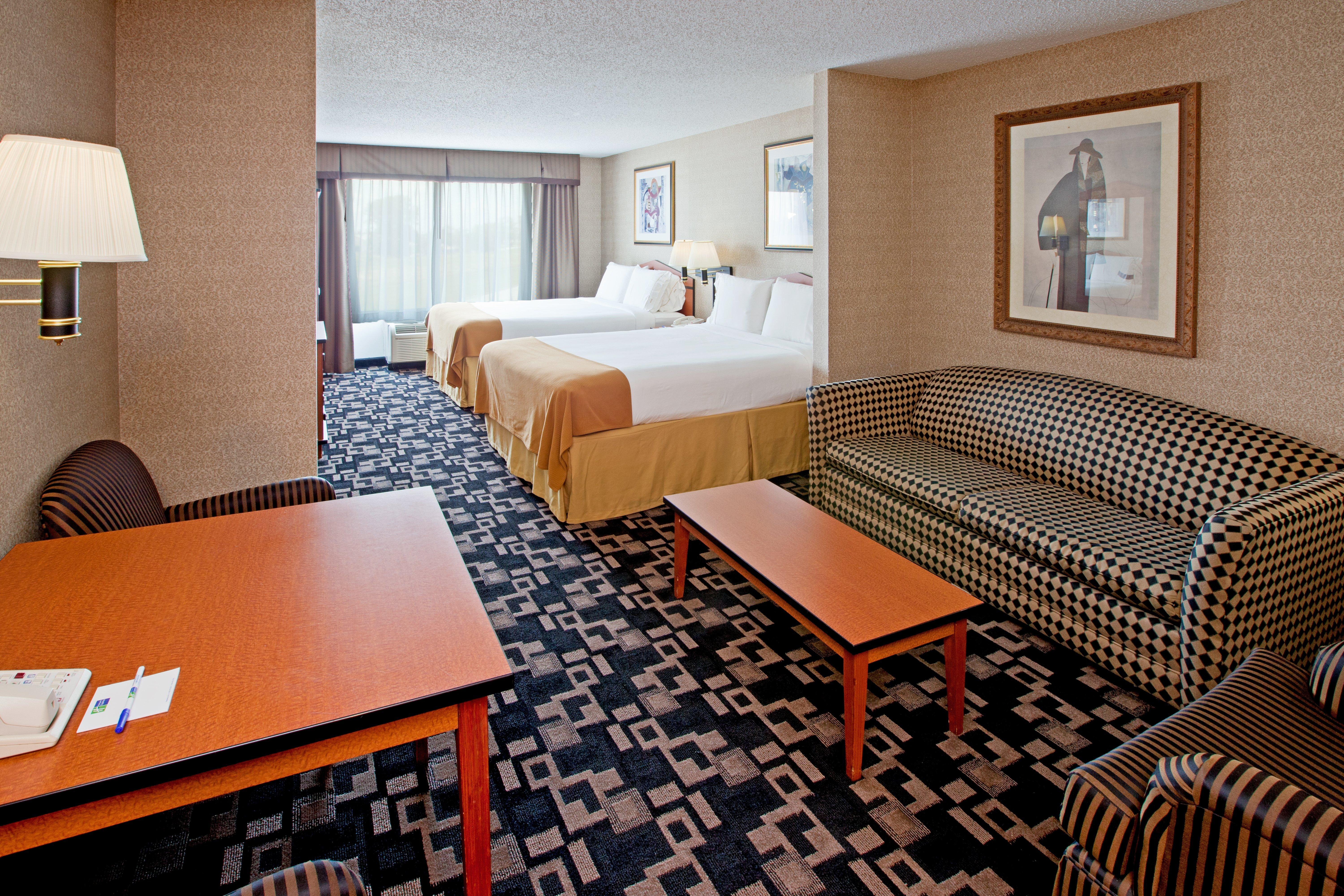 Holiday Inn Express Hotel & Suites Greenwood Ruang foto